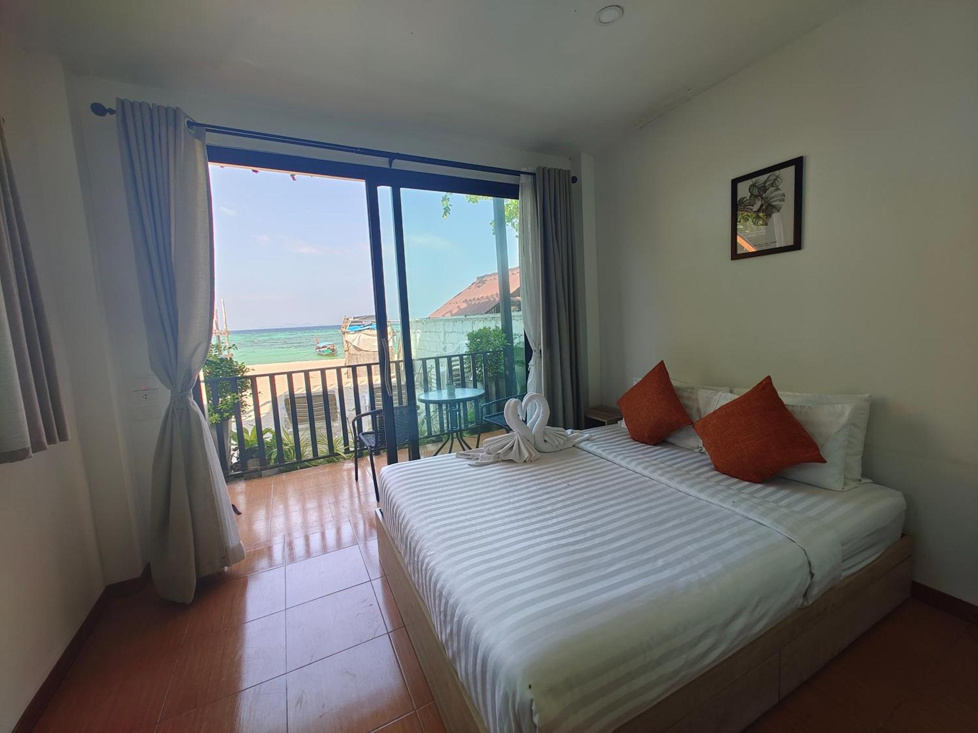 Lipe Sunrise Beach House Exterior photo